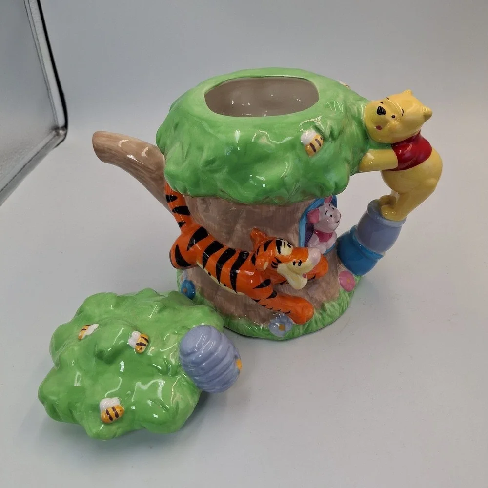 Houston Harvest Disney Winnie the Pooh Ceramic Tea Coffee Pot 31269